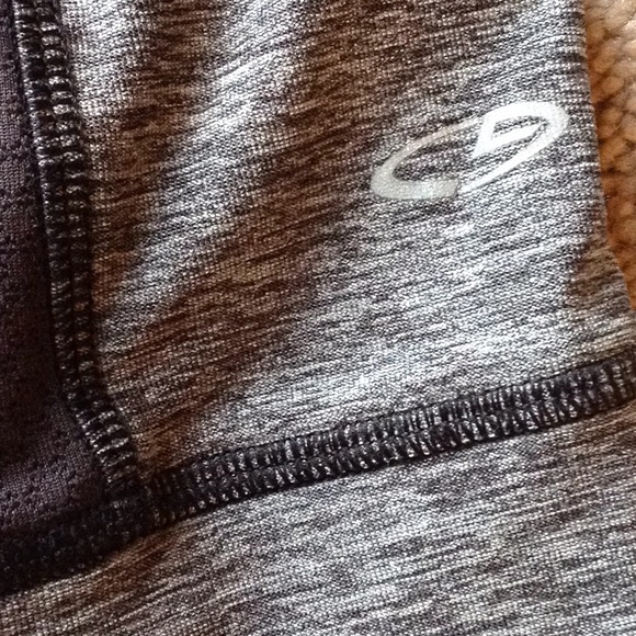 Champion semi-fitted work out long sleeved top - Picture 7 of 8